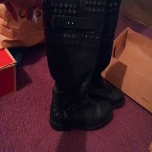 Black leather Ugg boots